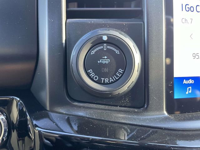 New 2026 Ford F250 Lariat w/ Black Appearance Package image 24