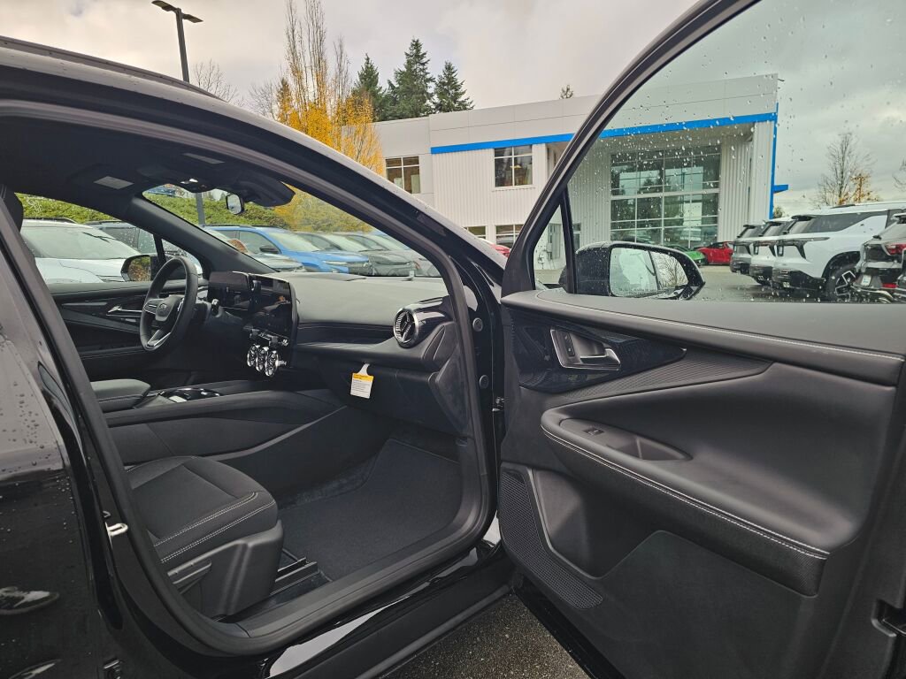 New 2026 Chevrolet Blazer EV LT w/ Midnight/Sport Edition image 31