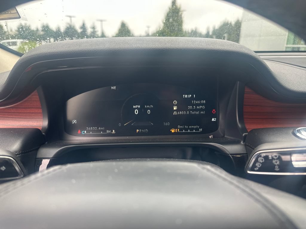 Used 2023 Lincoln Aviator Reserve w/ Equipment Group 201A AWD/4WD image 15