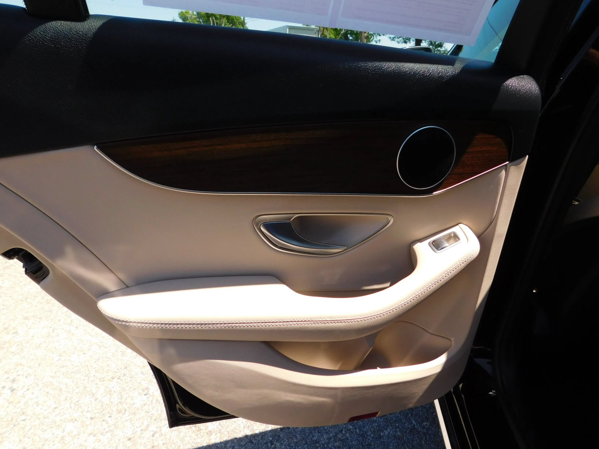 Used 2020 Mercedes-Benz C 300 4MATIC Sedan image 12