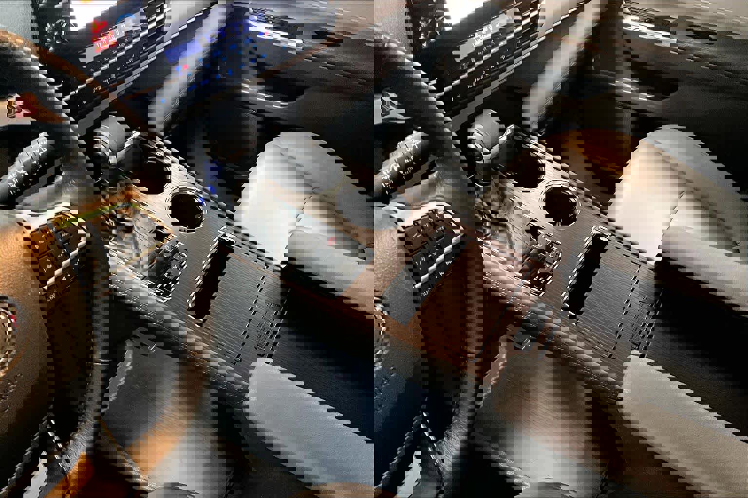 Used 2022 Toyota Sienna XLE image 15