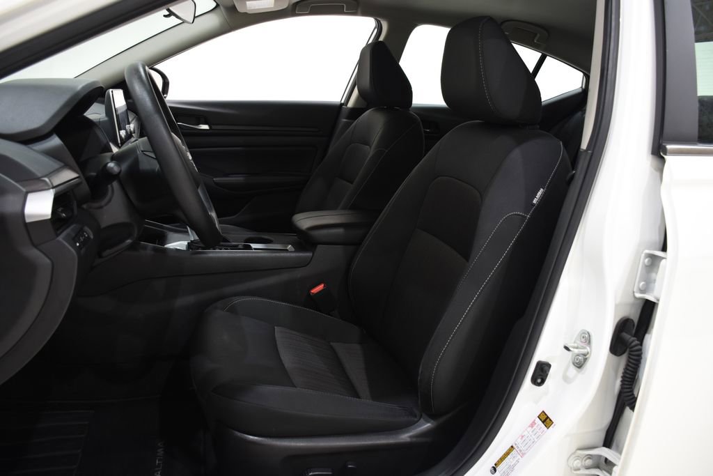 Used 2025 Nissan Altima 2.5 SV image 22