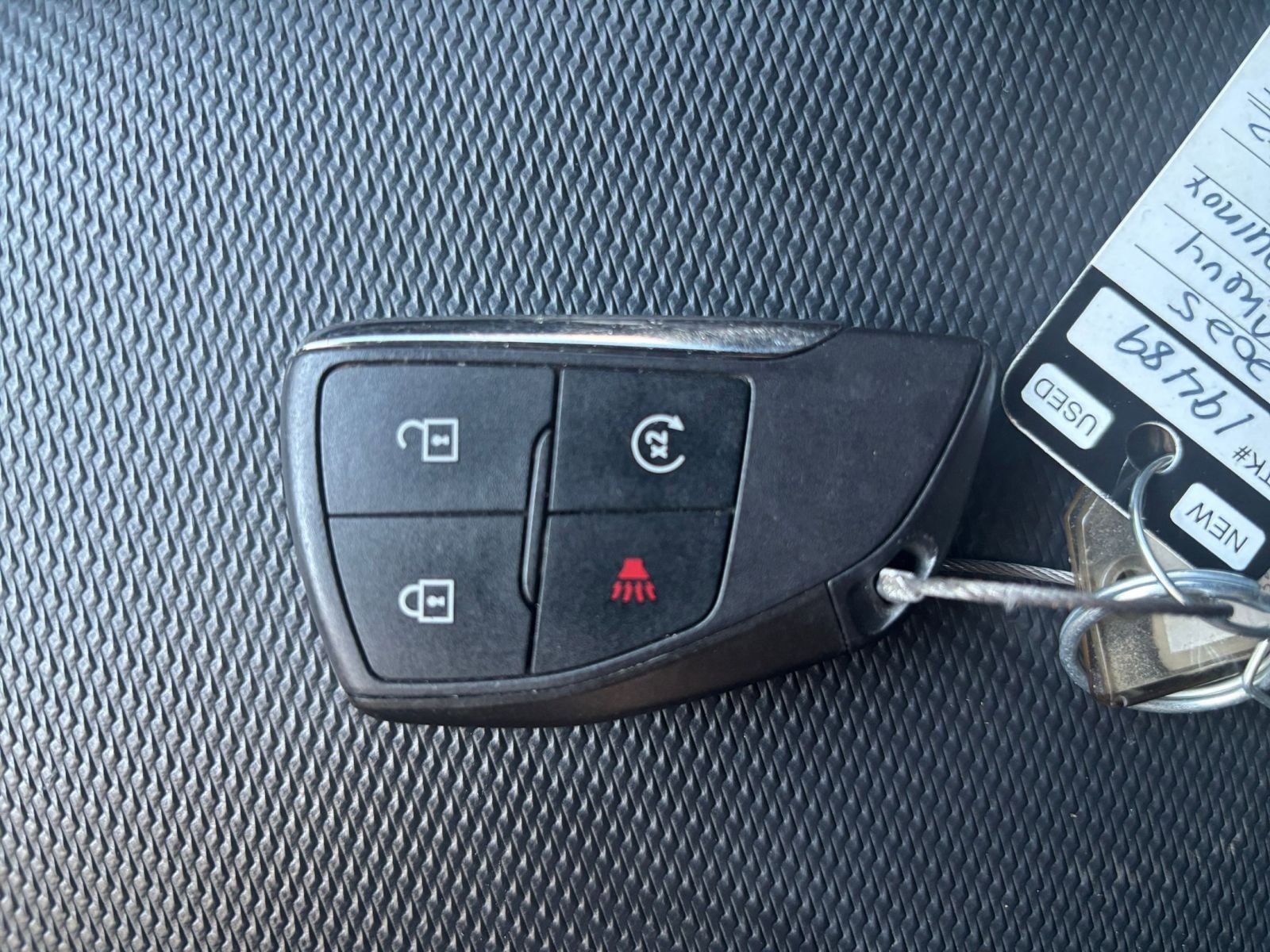 Used 2025 Chevrolet Equinox LT FWD image 25