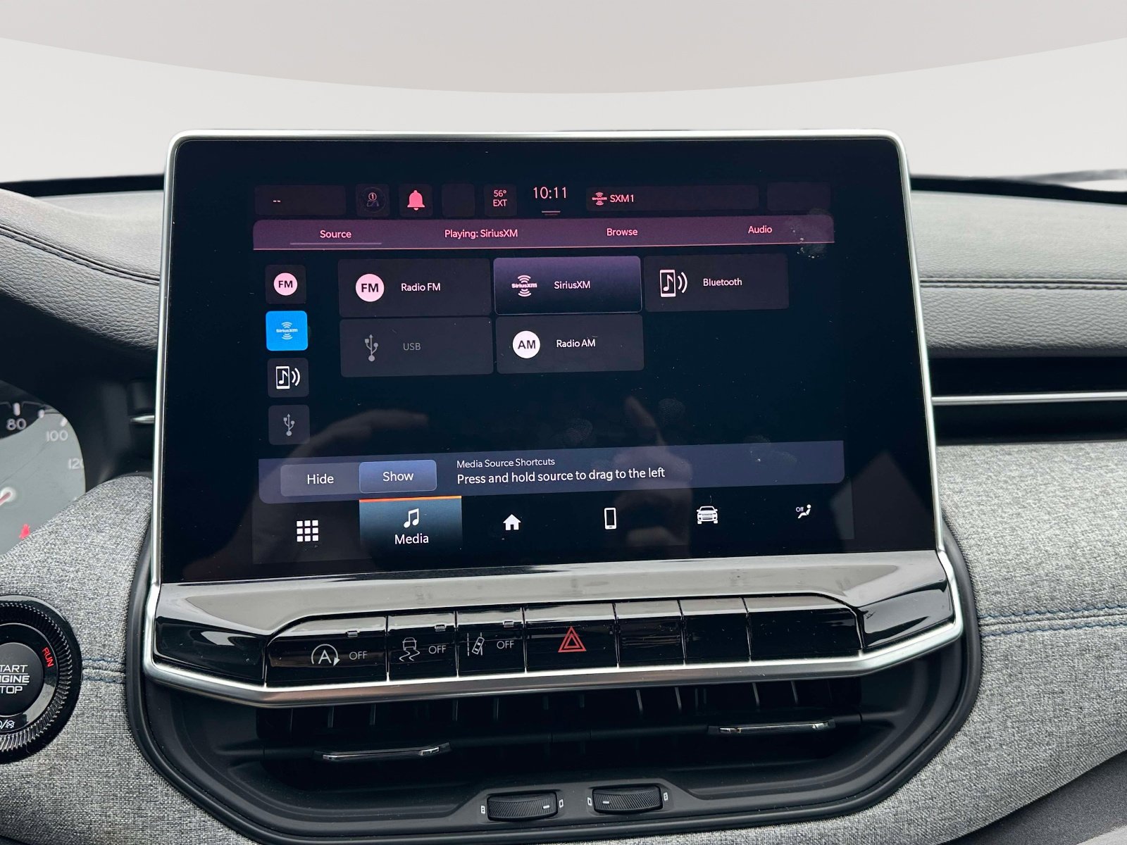 Used 2023 Jeep Compass Sport image 9