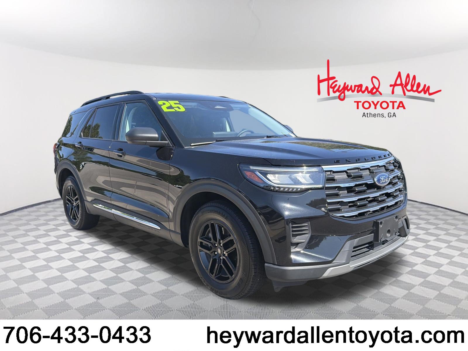 Used 2025 Ford Explorer Active