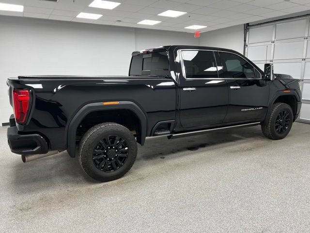 Used 2021 GMC Sierra 3500 Denali w/ Denali Black Diamond Edition AWD/4WD image 11