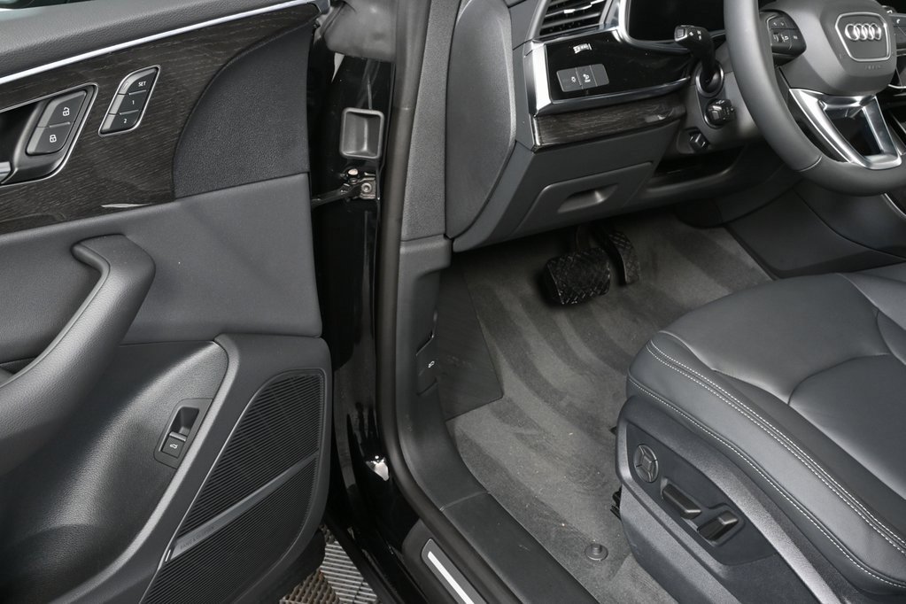 New 2026 Audi Q8 Premium image 7