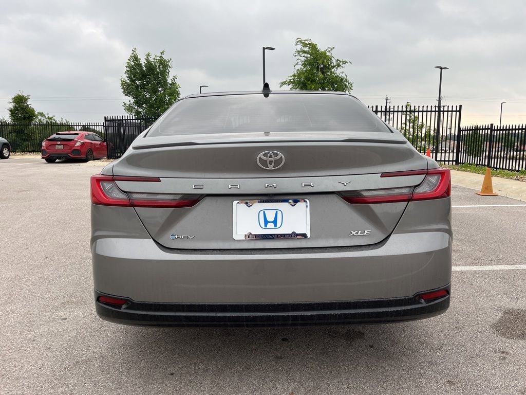 Used 2025 Toyota Camry XLE w/ Premium Package FWD image 5