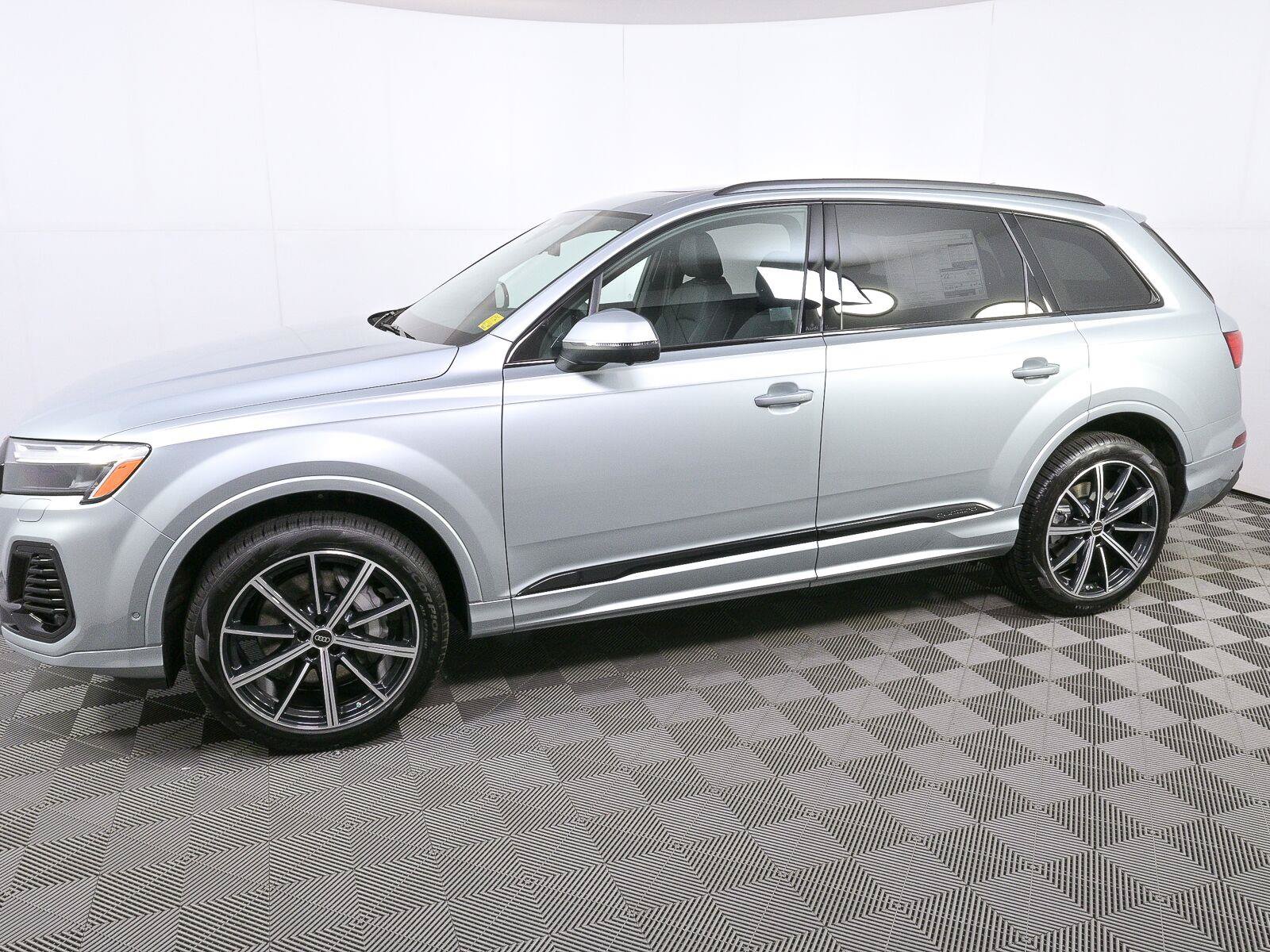 New 2026 Audi Q7 2.0T Premium Plus AWD/4WD image 35