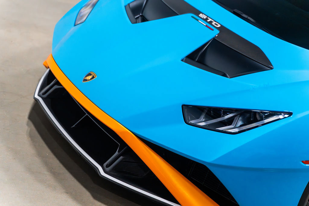 Used 2021 Lamborghini Huracan STO image 90