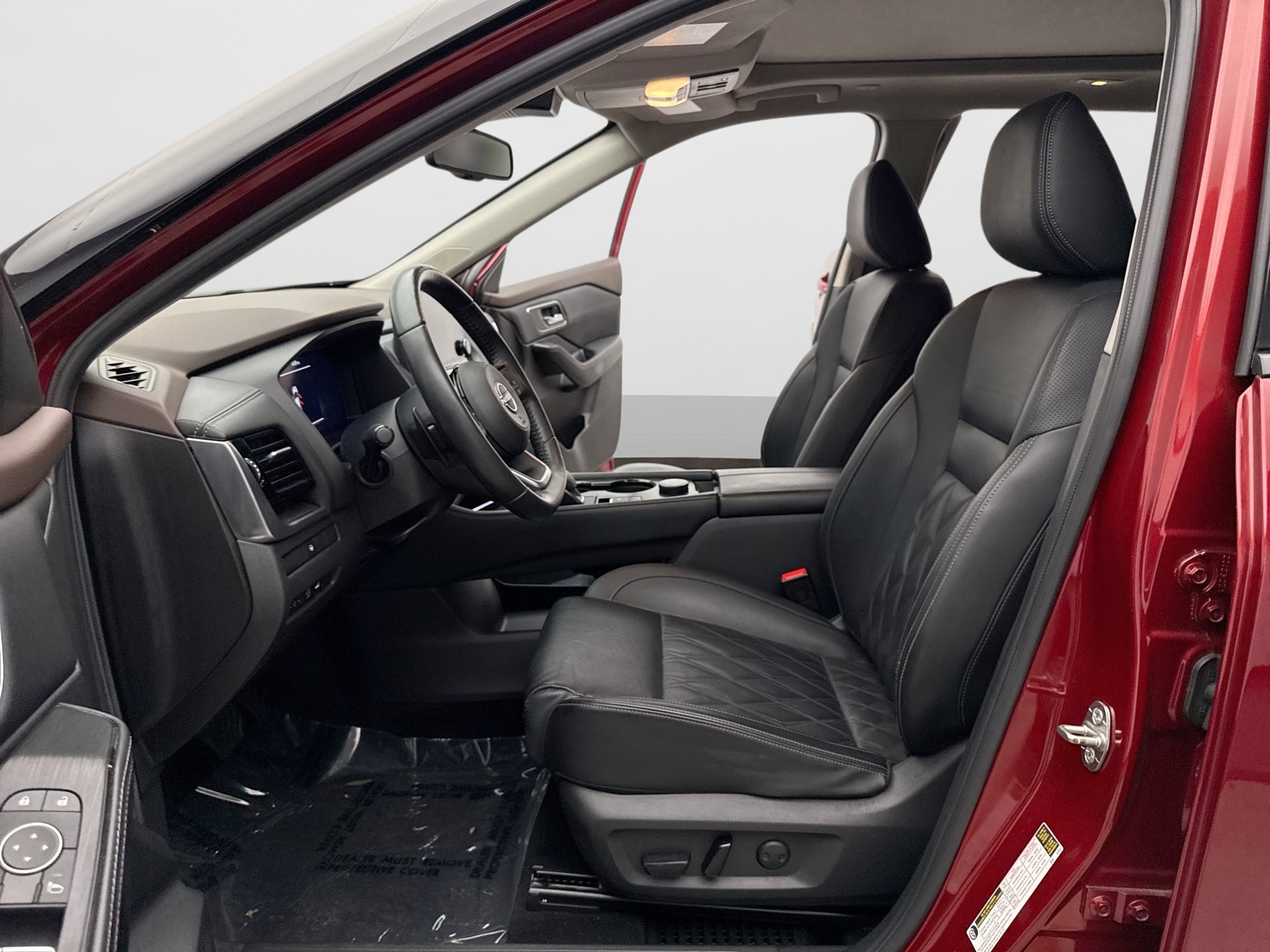 Used 2023 Nissan Rogue Platinum AWD/4WD image 13