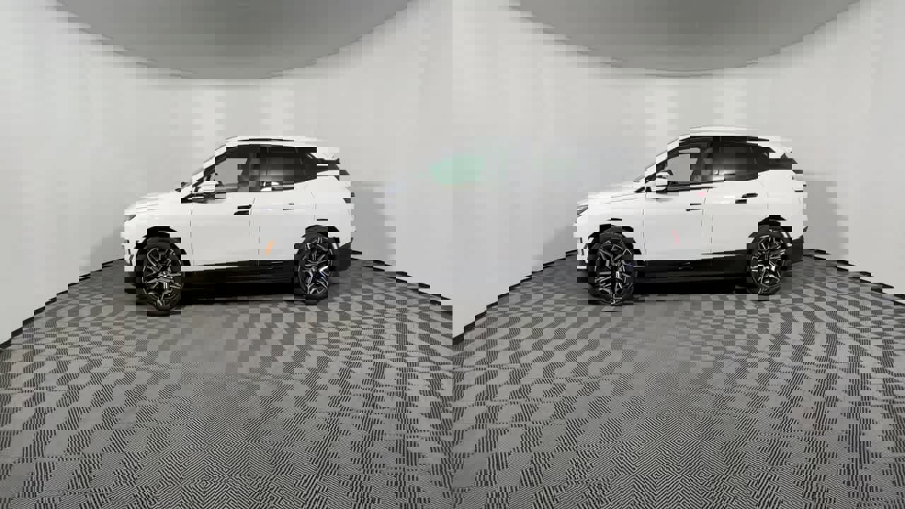 New 2022 BMW iX xDrive50 w/ Convenience Package image 8