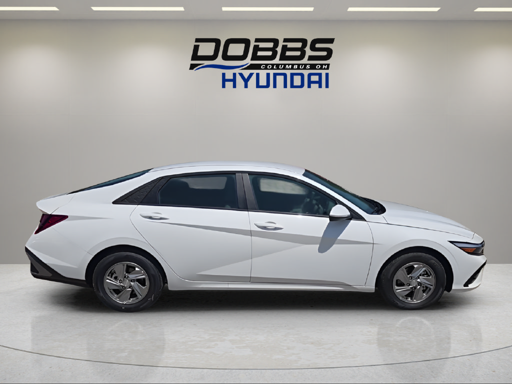 New 2026 Hyundai Elantra SE FWD image 6