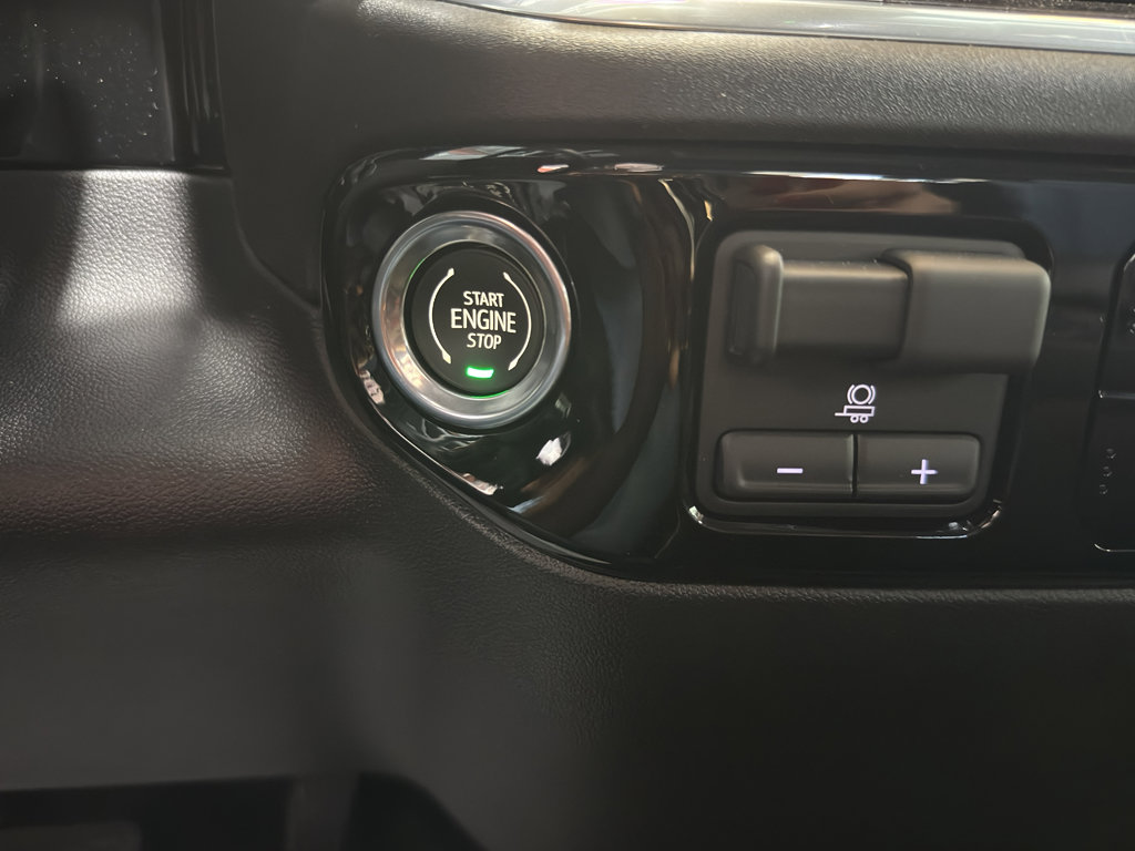 Used 2025 Chevrolet Silverado 2500 LT w/ Safety Package image 17