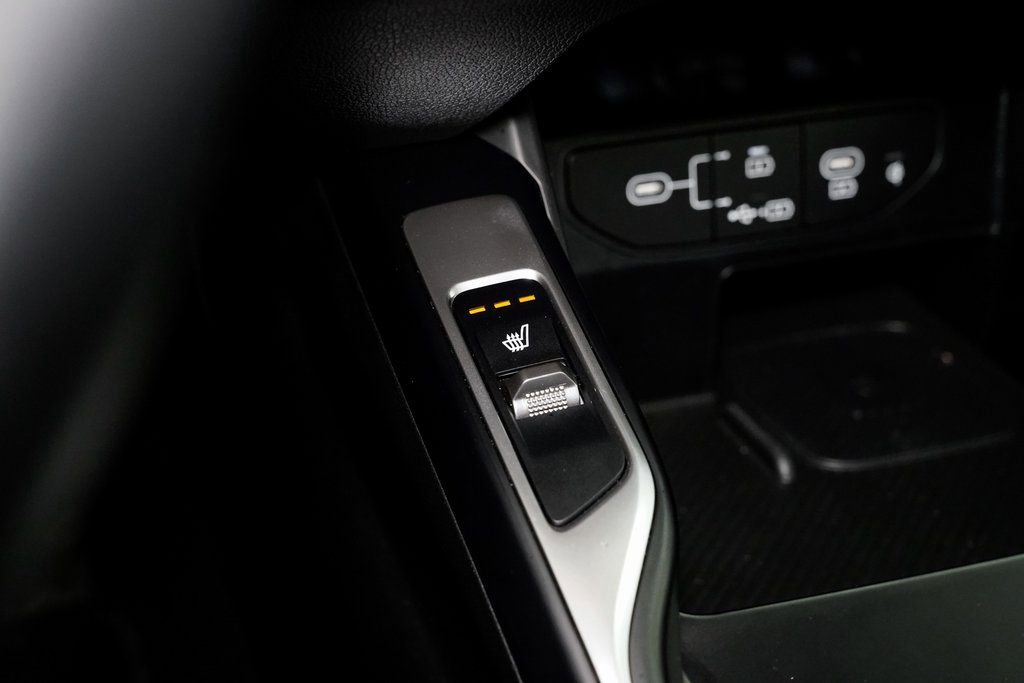 Certified 2024 Kia Sorento X-Line EX image 23