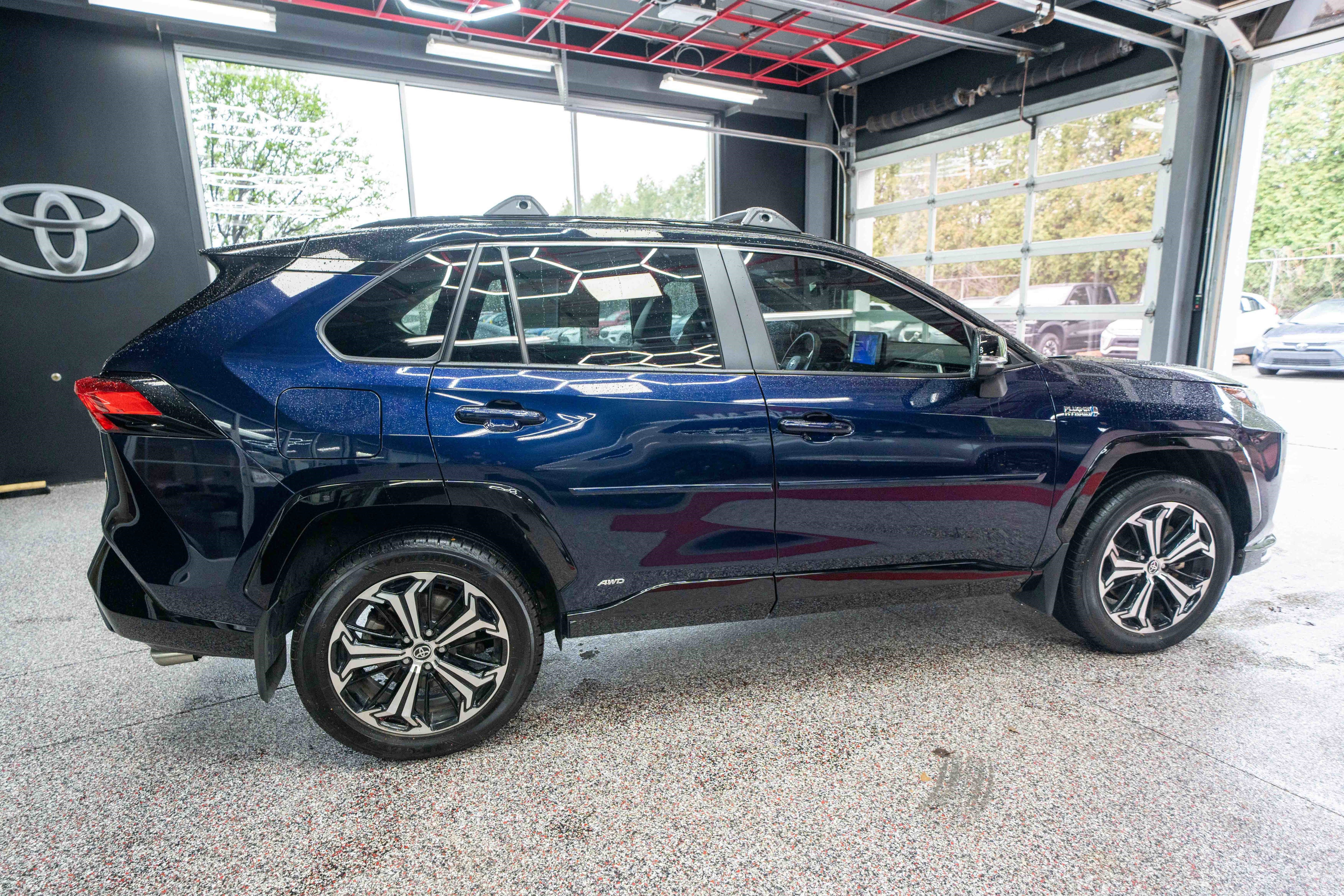 Used 2023 Toyota RAV4 XSE image 4