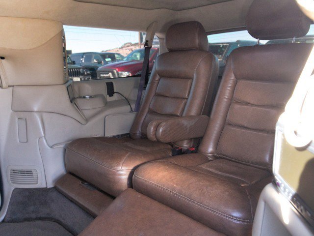 Used 2009 Cadillac Escalade ESV AWD w/ Livery Package image 30