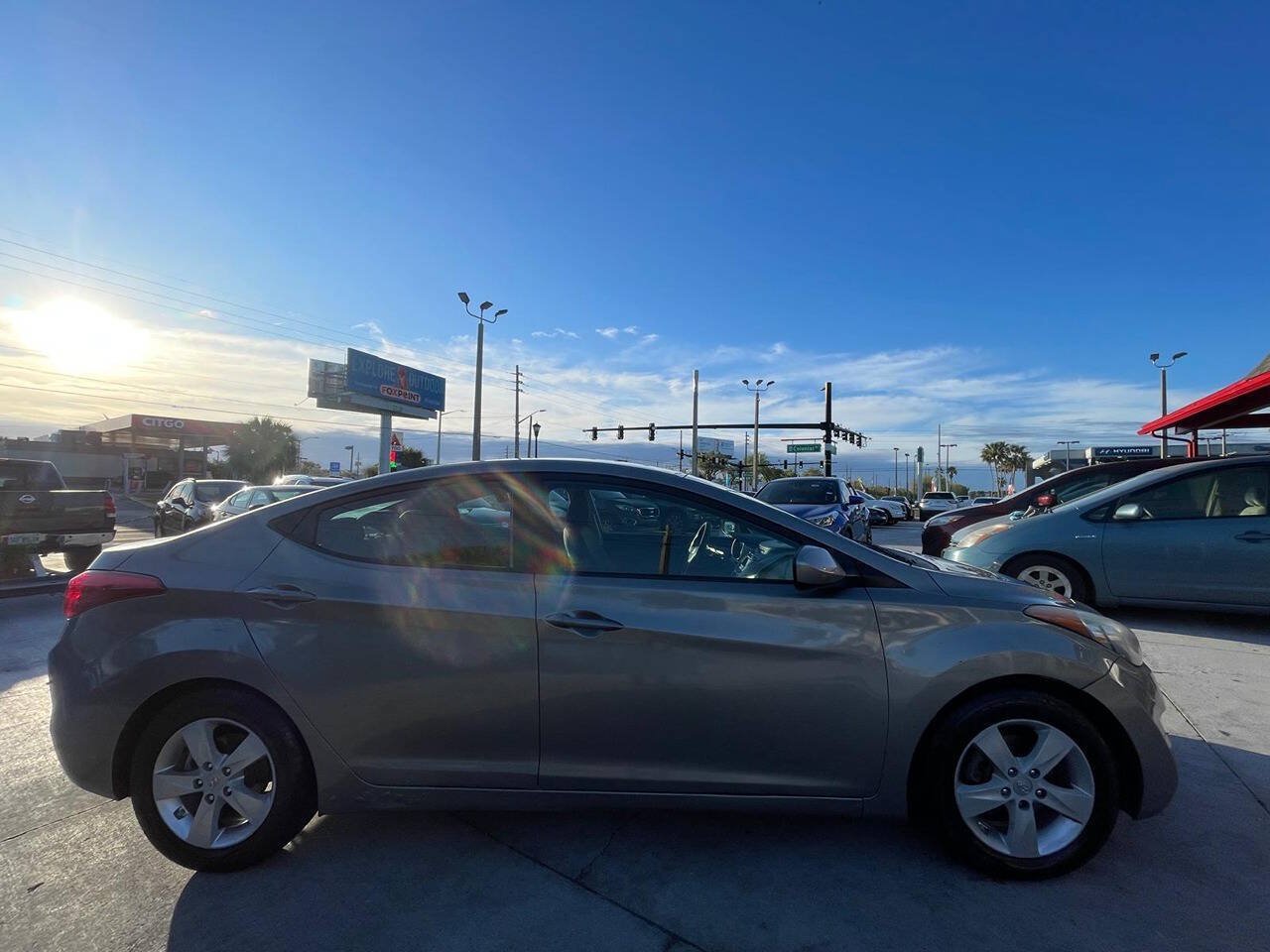 Used 2012 Hyundai Elantra GLS w/ Preferred Pkg 3 FWD image 16