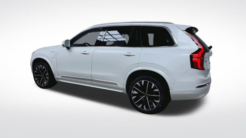 New 2026 Volvo XC90 T8 Ultra w/ Lounge Package image 6