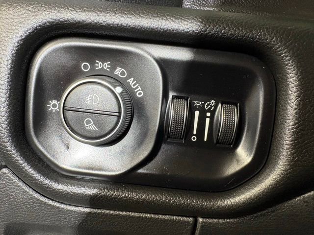 Used 2025 RAM 1500 Big Horn AWD/4WD image 24