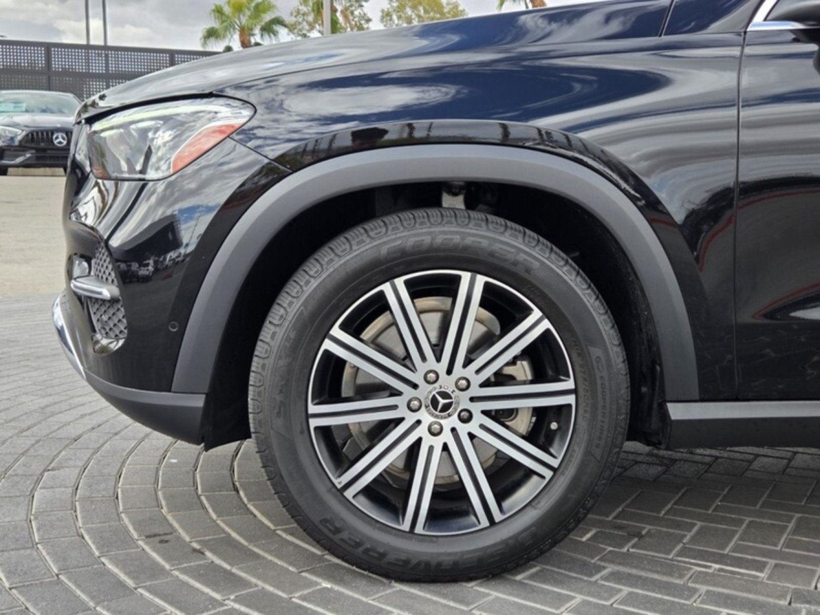 Certified 2026 Mercedes-Benz GLE 350 4MATIC image 12