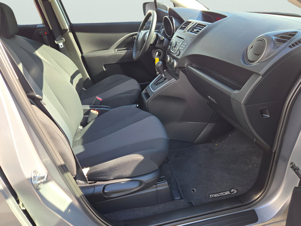 Used 2013 MAZDA MAZDA5 Sport FWD image 7