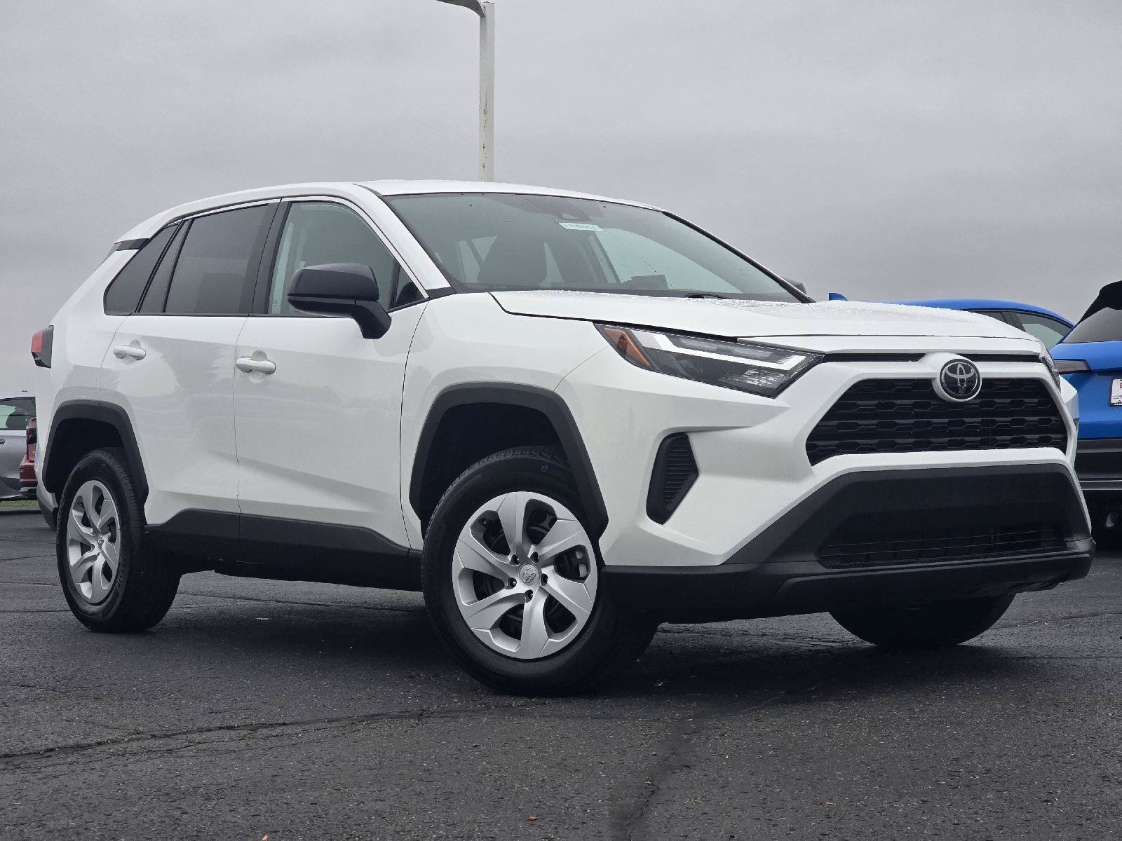 Used 2024 Toyota RAV4 LE AWD/4WD image 1