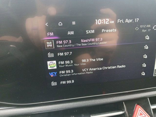 Certified 2023 Kia Niro SX image 16