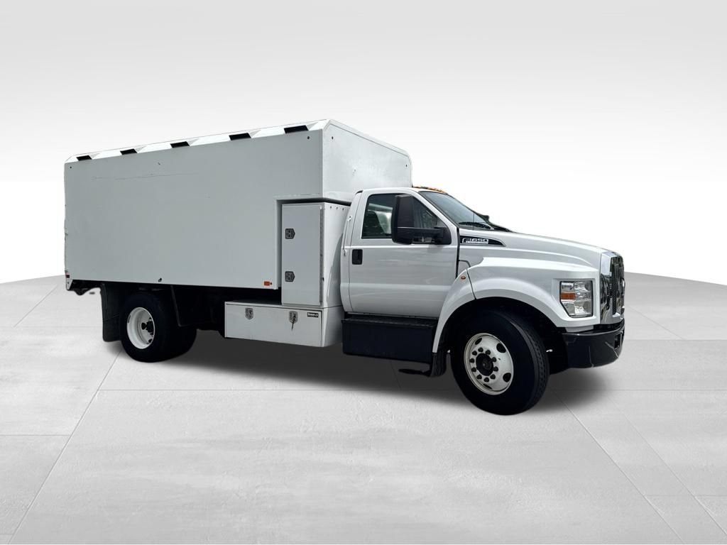 Used 2022 Ford F650 2WD Regular Cab Super Duty image 3