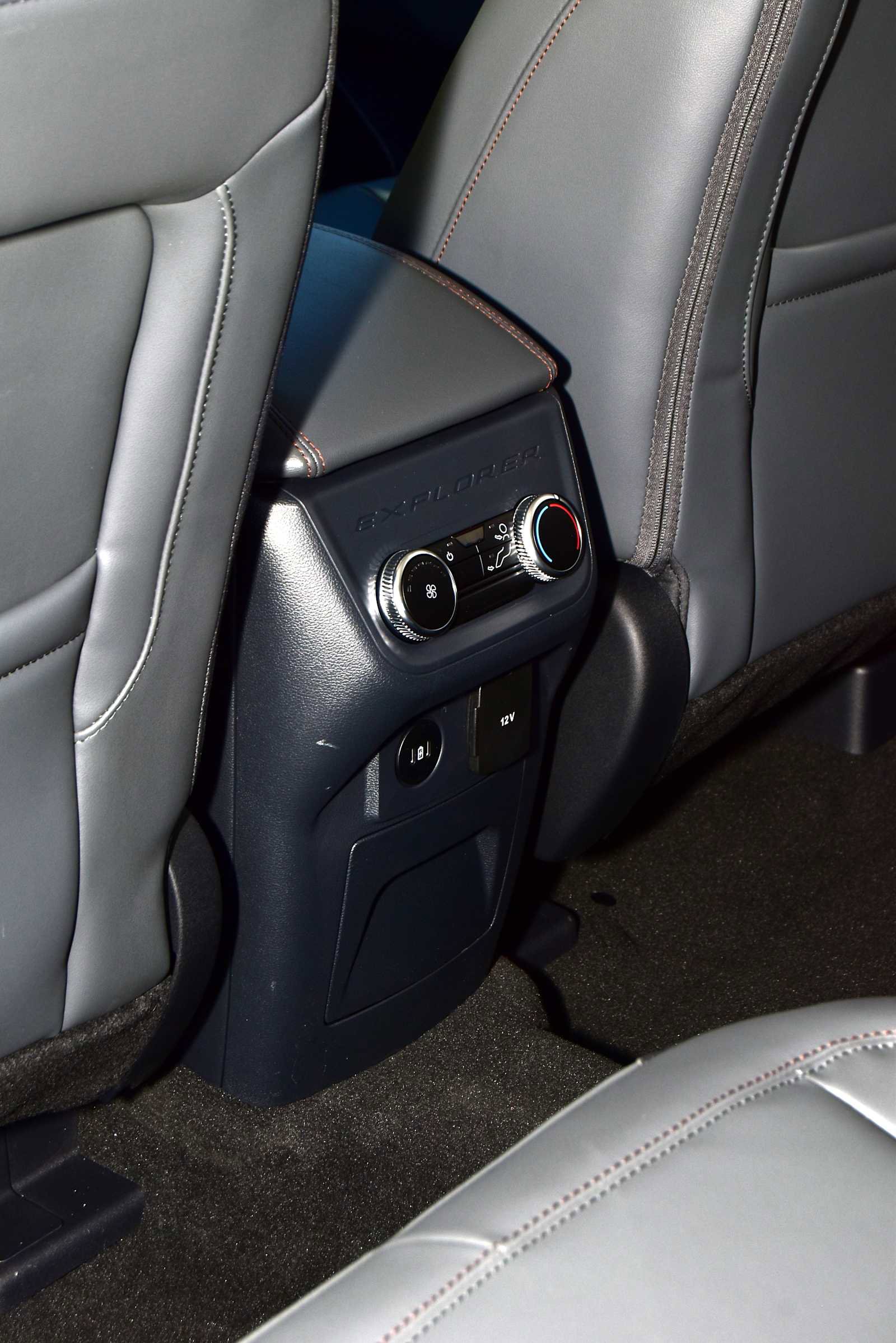 New 2026 Ford Explorer Active w/ Active Comfort Package image 25
