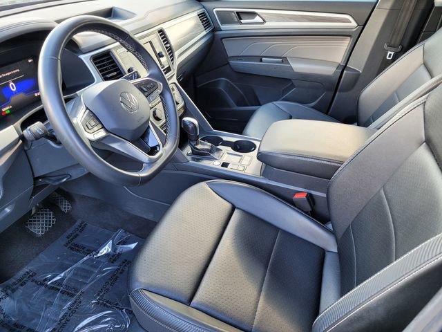 Used 2022 Volkswagen Atlas Cross Sport SE FWD image 12