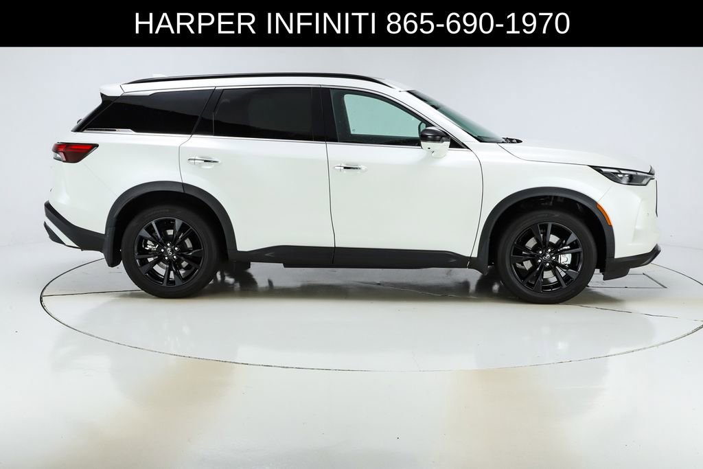 Used 2025 INFINITI QX60 Luxe w/ Black Edition image 11