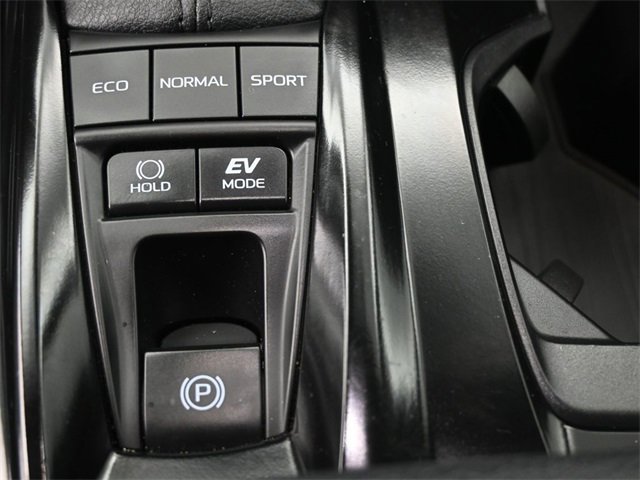 Used 2025 Toyota Camry SE w/ Convenience Package image 9