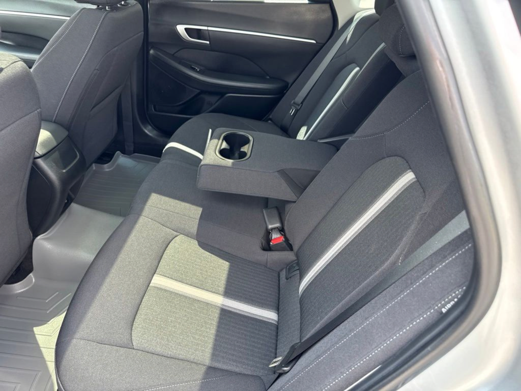 Used 2024 Hyundai Sonata SEL w/ Convenience Package FWD image 11