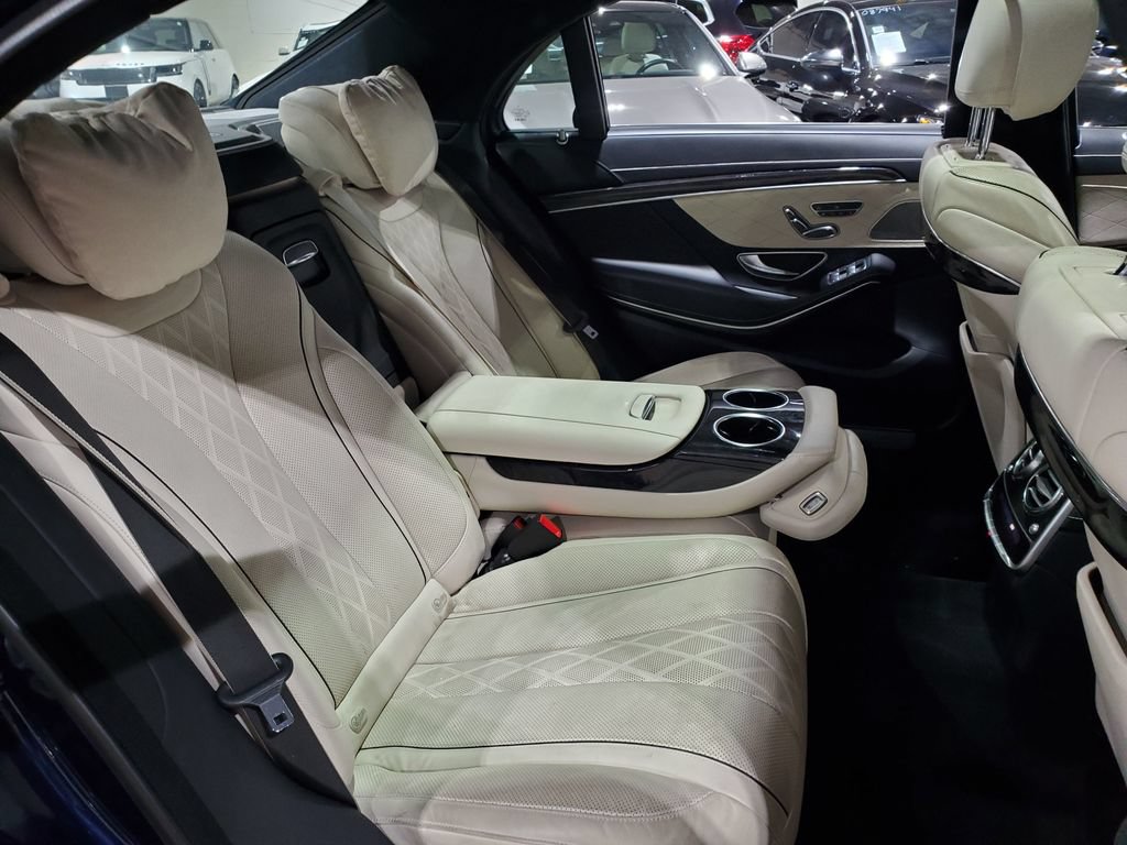 Used 2017 Mercedes-Benz S 550 4MATIC Sedan image 23