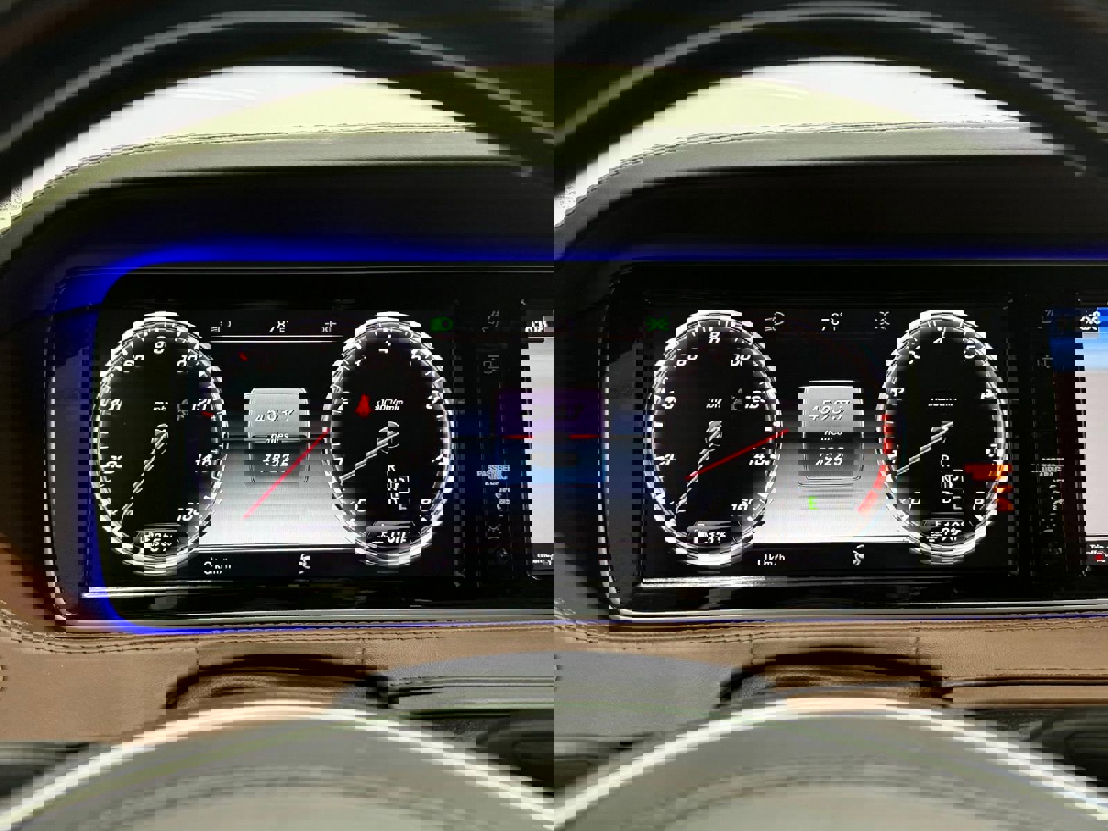 Used 2017 Mercedes-Benz Maybach S 550 4MATIC image 15