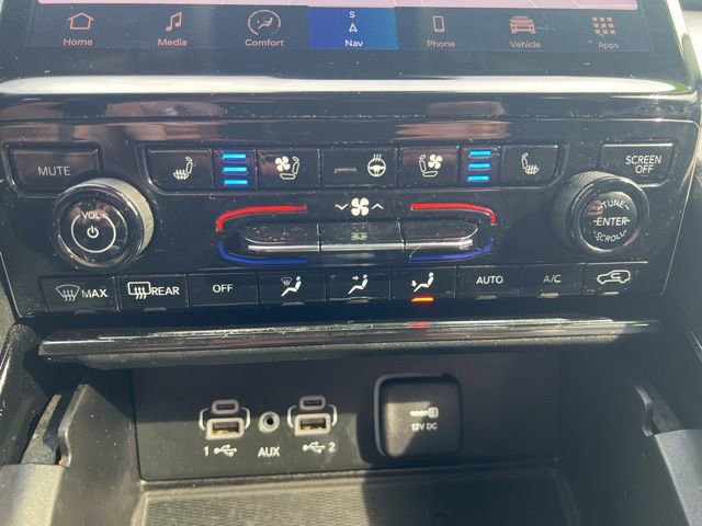 Used 2023 Jeep Grand Cherokee Limited w/ Luxury Tech Group II image 29