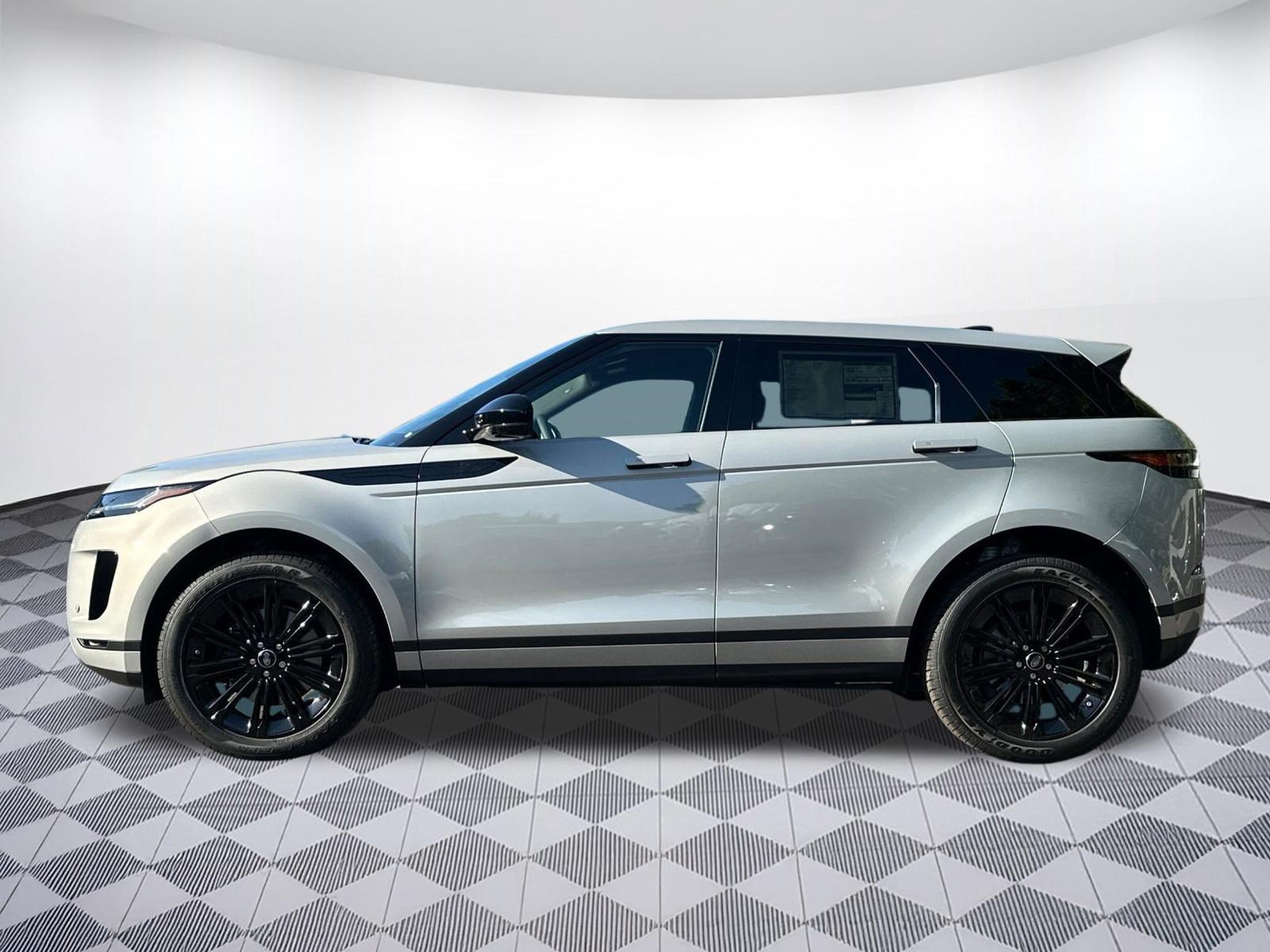 Used 2026 Land Rover Range Rover Evoque S AWD/4WD image 2