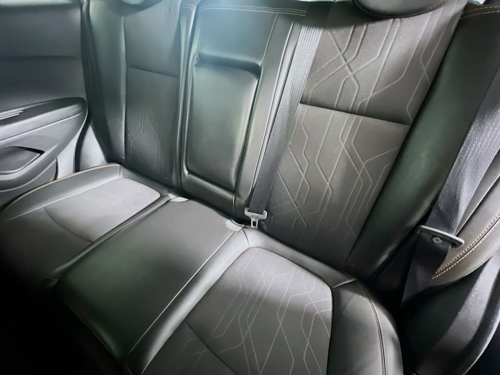 Used 2019 Chevrolet Trax LT w/ Redline Edition image 22