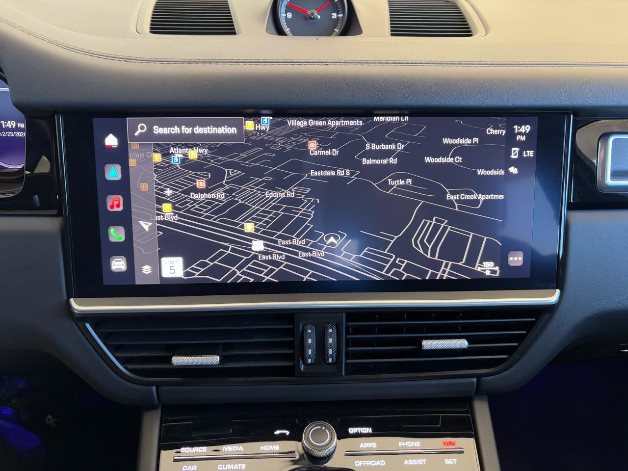 Used 2023 Porsche Cayenne GTS image 18