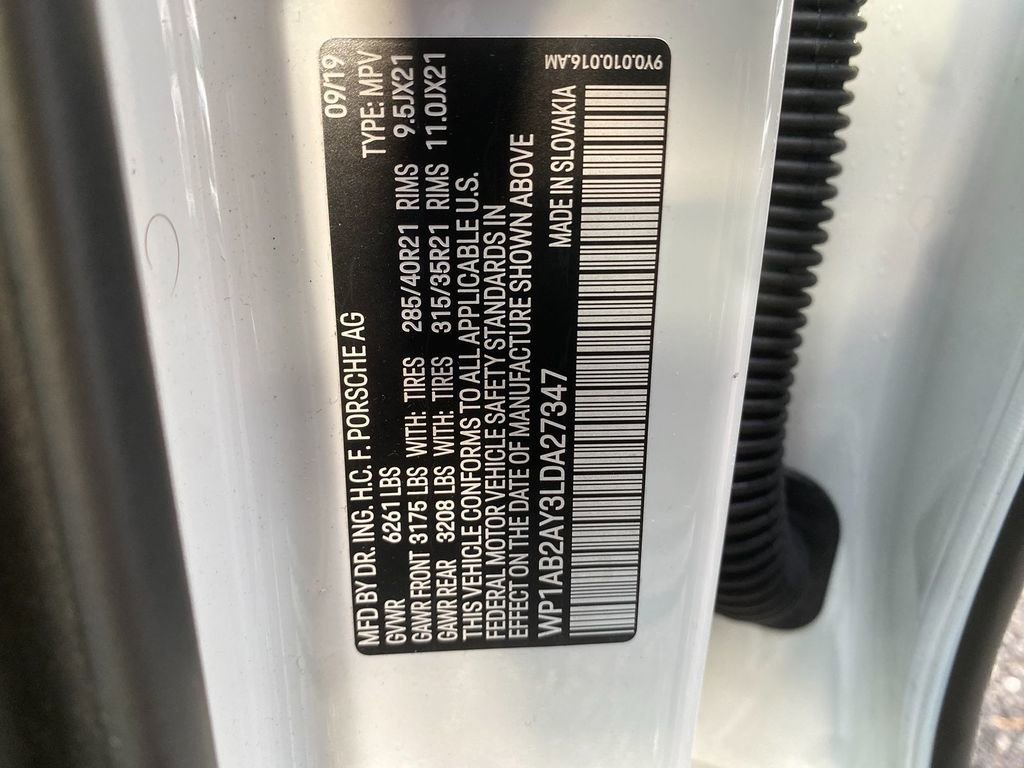 Used 2020 Porsche Cayenne S image 32