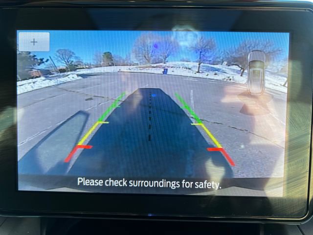 Certified 2022 Ford Explorer XLT w/ Equipment Group 202A image 16