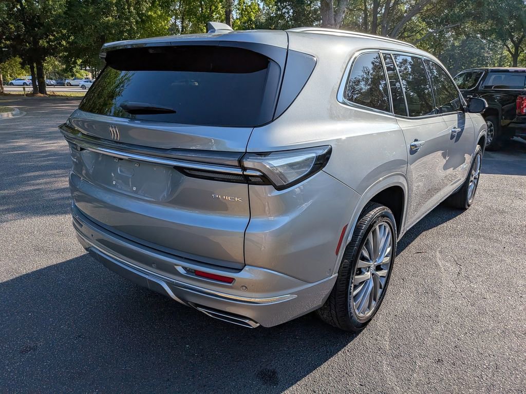 Used 2025 Buick Enclave Avenir w/ Super Cruise Package FWD image 4