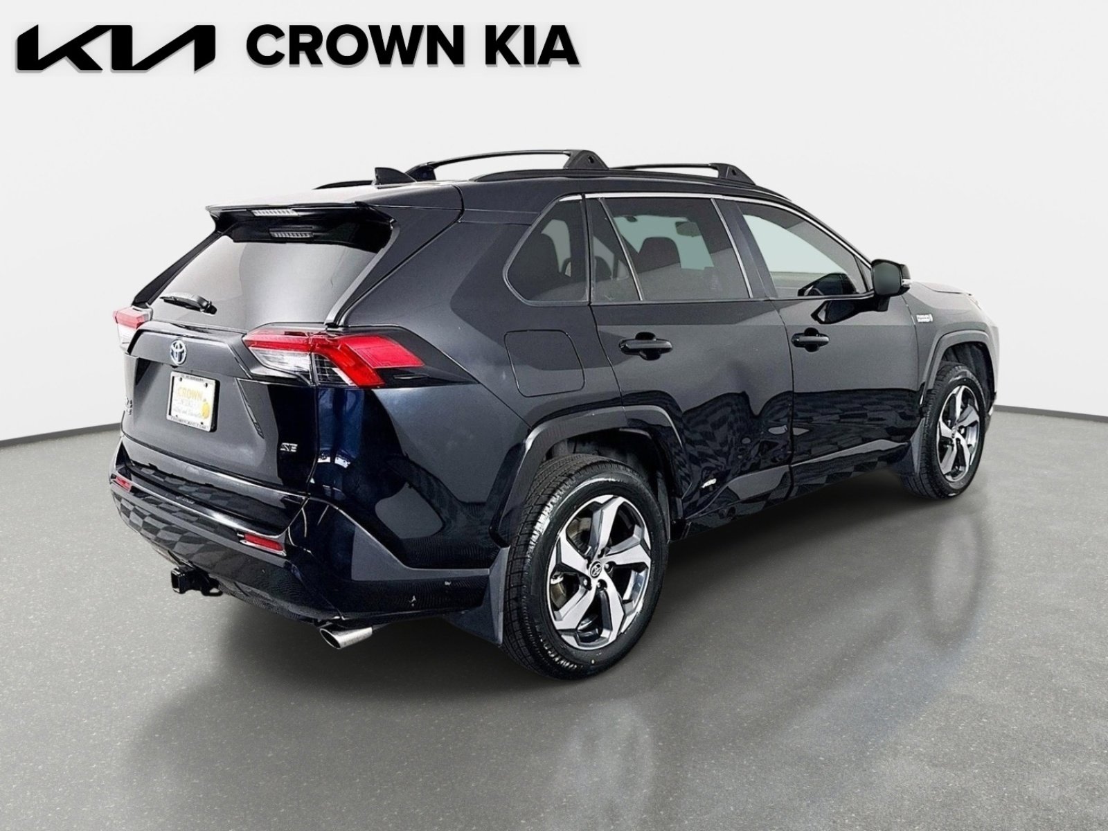 Used 2021 Toyota RAV4 SE w/ Weather & Moonroof Package AWD/4WD image 6