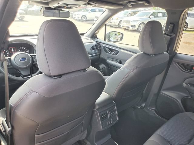 Used 2025 Subaru Forester Premium AWD/4WD image 25