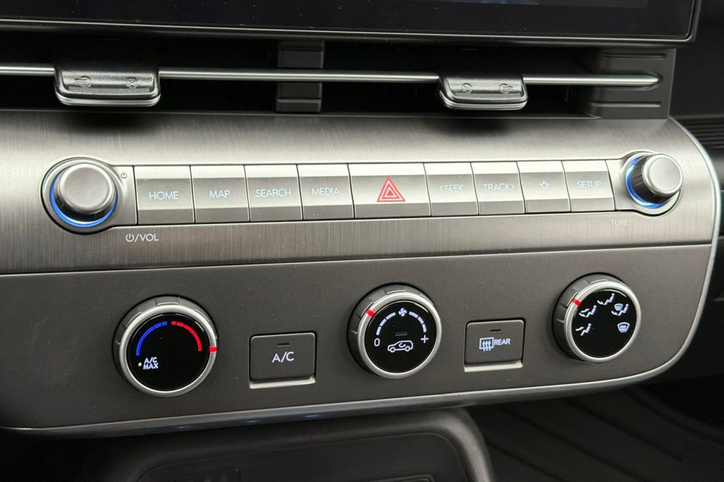 New 2026 Hyundai Kona SE image 18