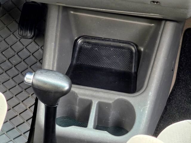 Used 2002 Volkswagen Eurovan MV FWD image 22
