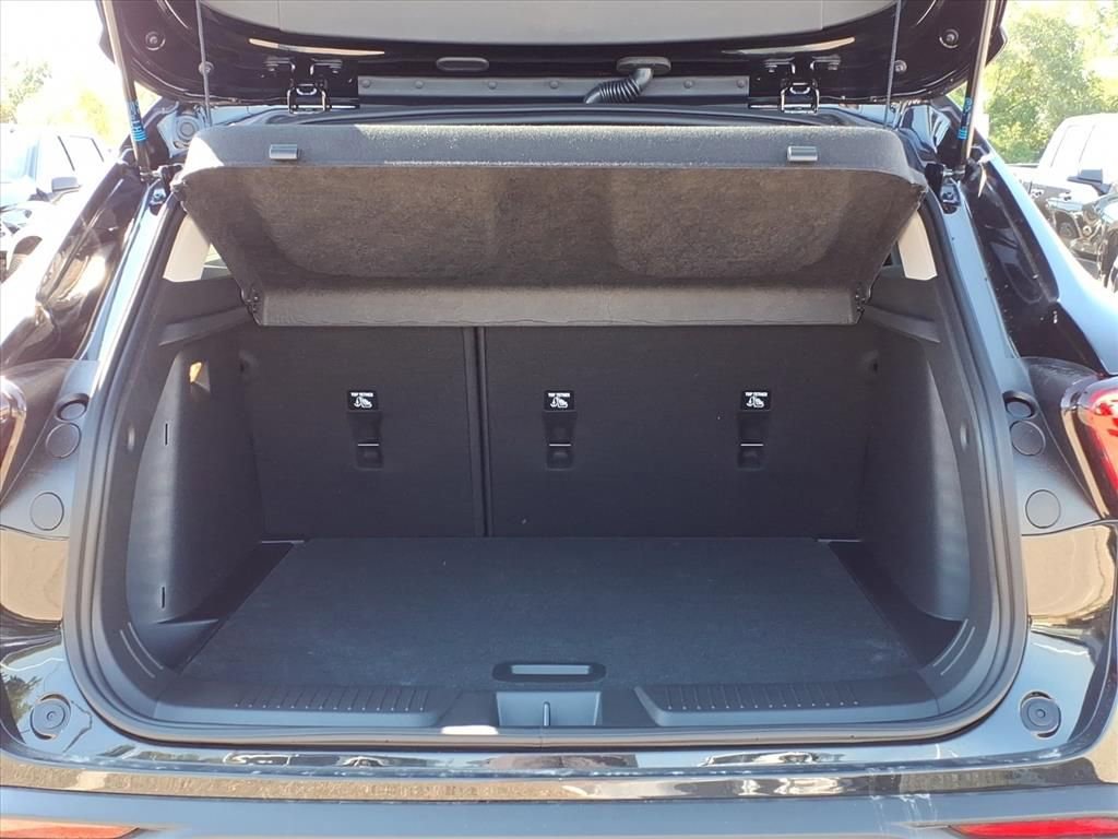 New 2025 Chevrolet Trax ACTIV w/ Driver Confidence Package image 8