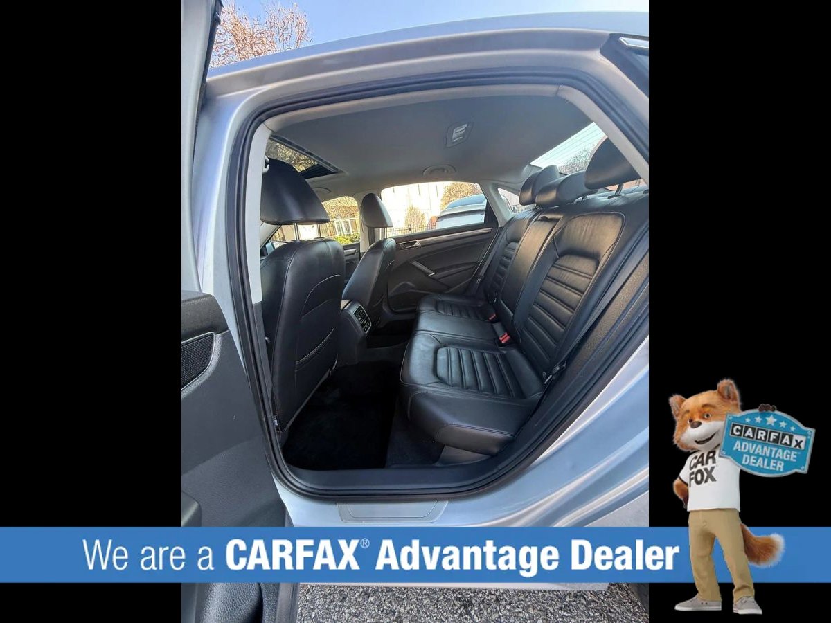 Used 2017 Volkswagen Passat 1.8T SEL Premium image 14