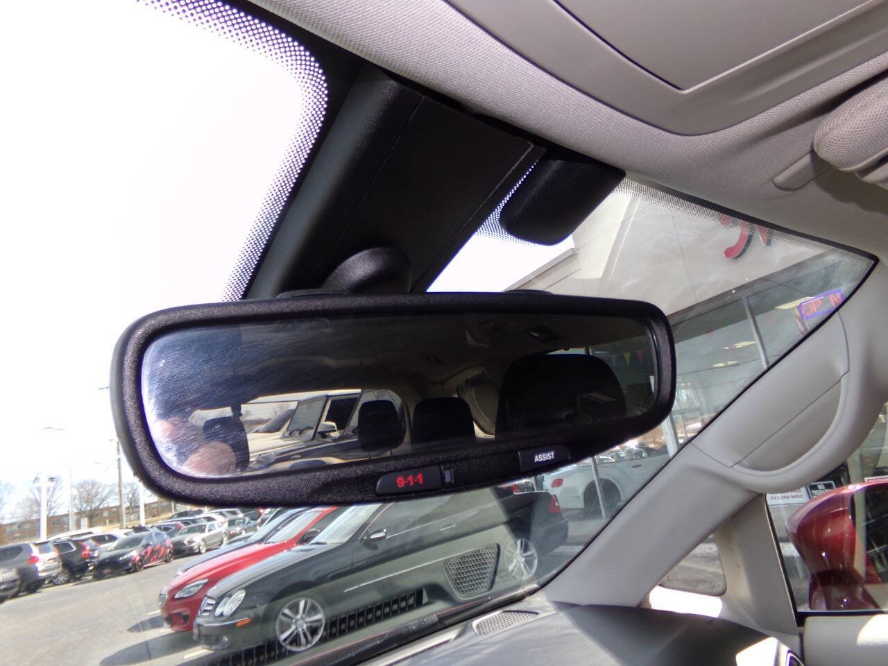 Used 2017 Chrysler Pacifica Touring-L w/ Tire & Wheel Group FWD image 61